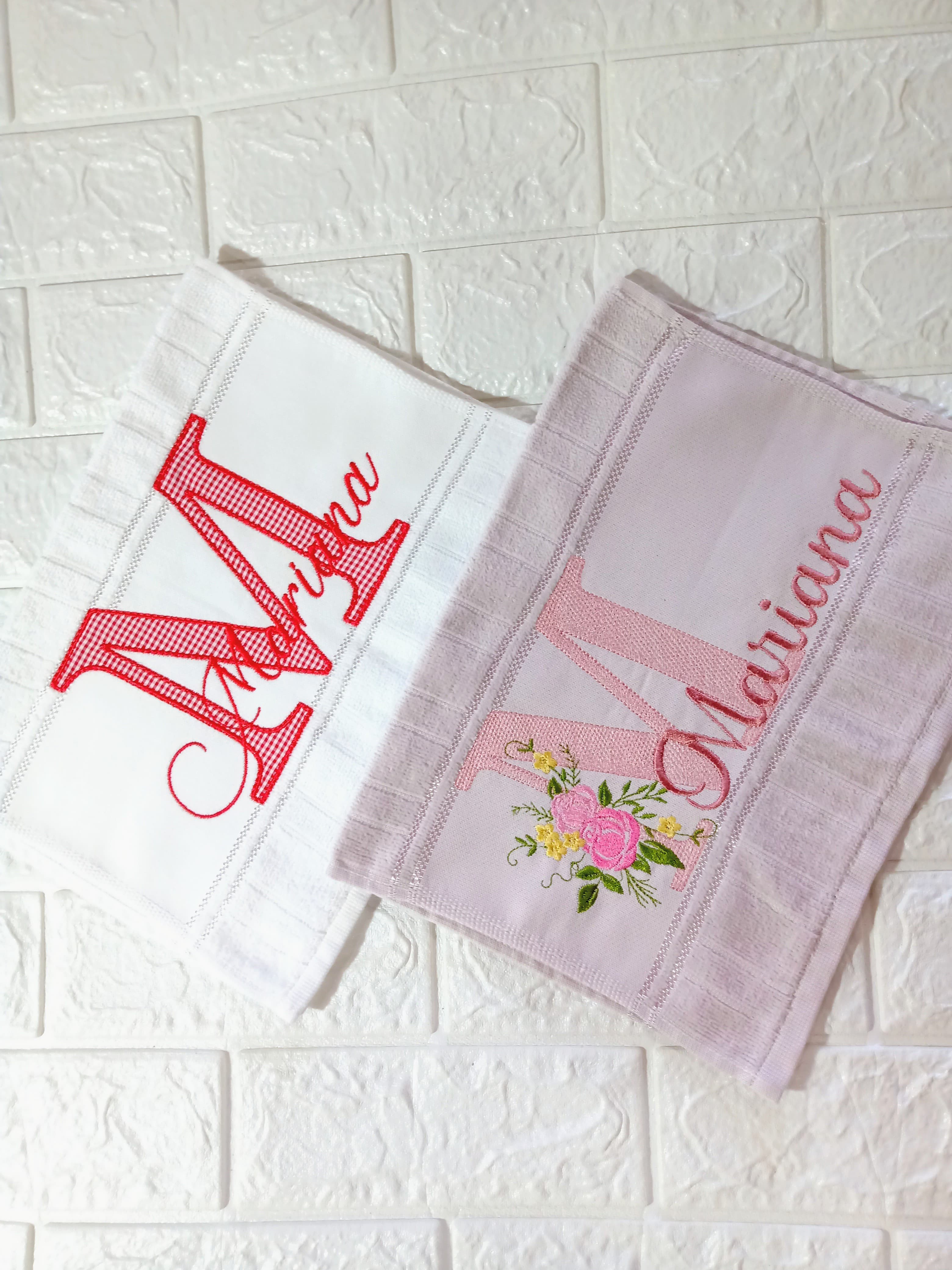 Kit 2 Toalhas de Mão Personalizadas Iniciais
