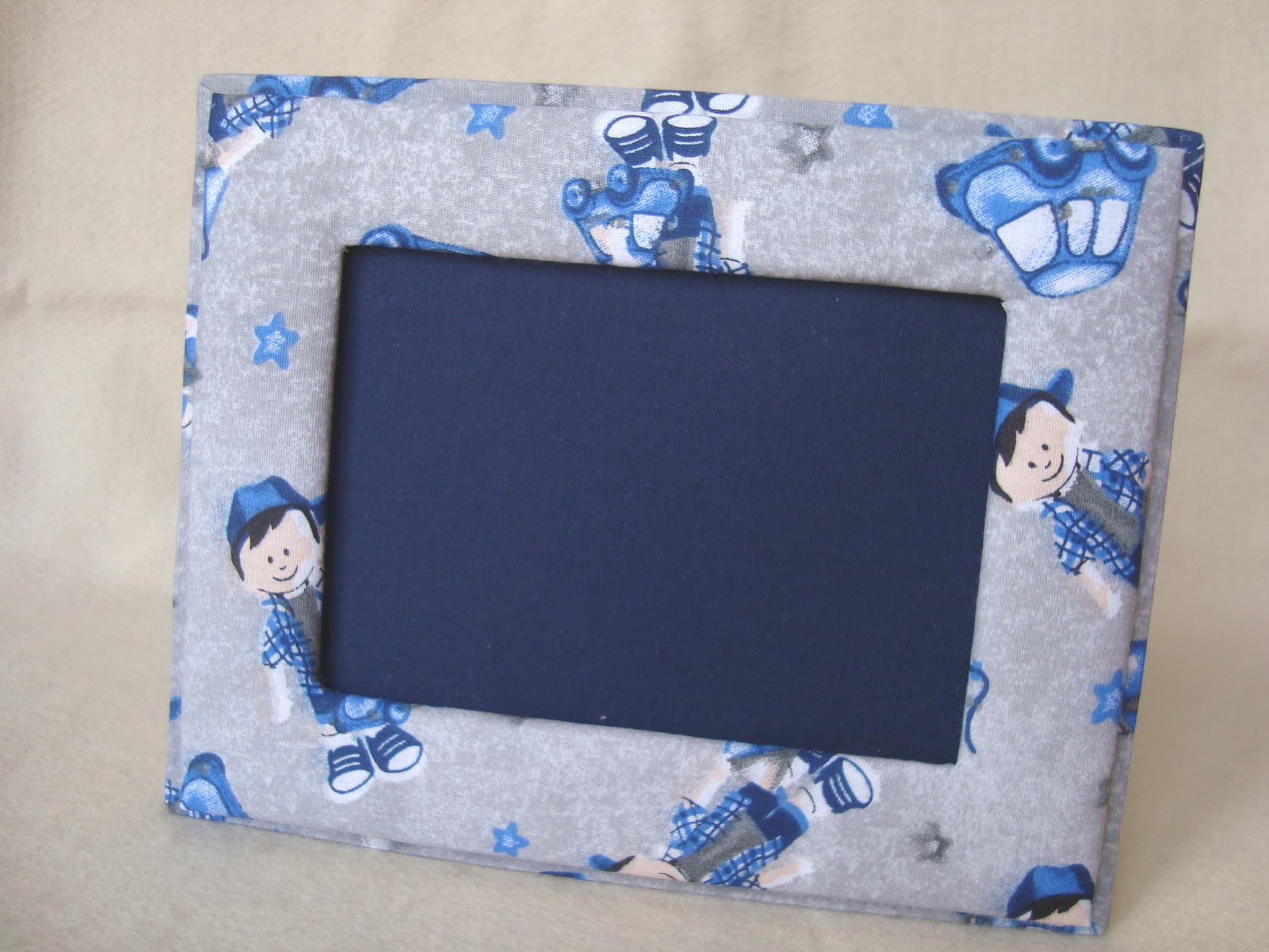 PORTA RETRATO MENINO AZUL