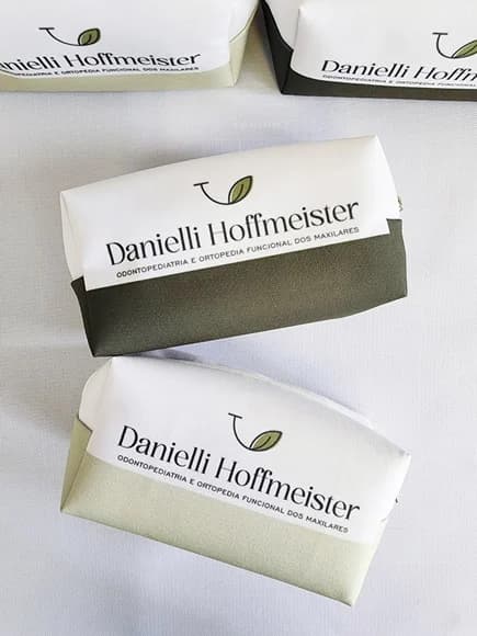 Necessaire Box com Logo