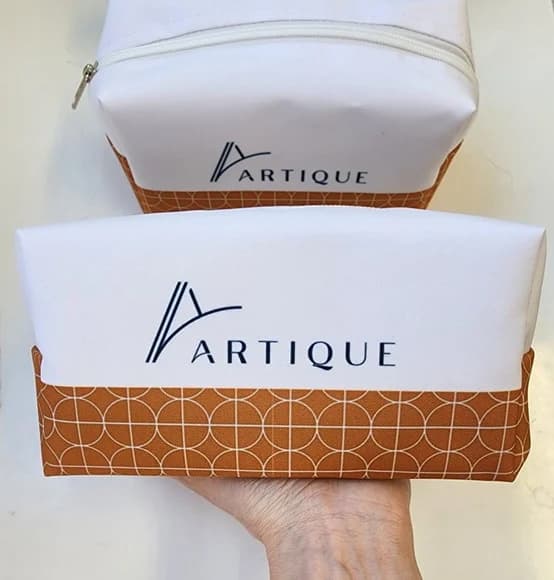 Necessaire com Logo Personalizada