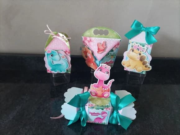 40 Personalizados Dinossauros Menina