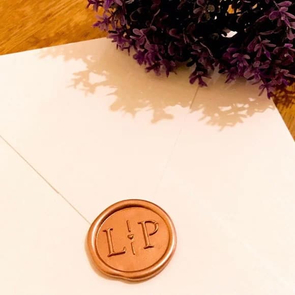 Lacre - L|p