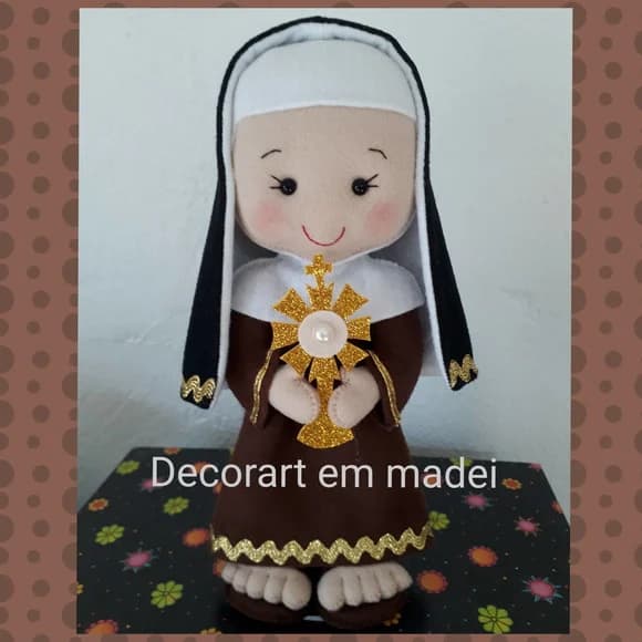 Santa Clara Boneca Santinha em Feltro - foto 3