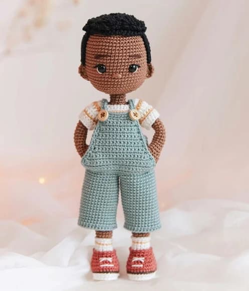 Boneco Tony em Amigurumi