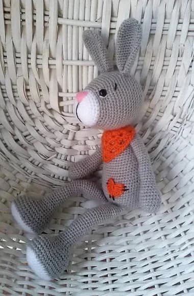 Coelho em Crochê "amigurumi"