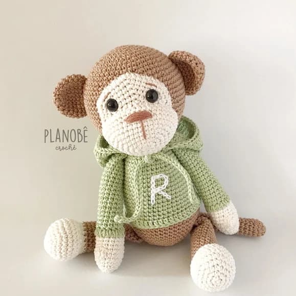 Macaco Bob com Moletom - Amigurumi Crochê