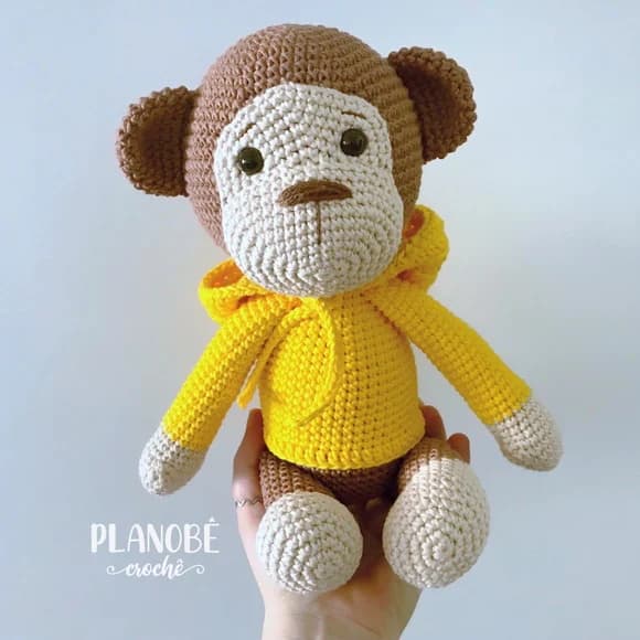 Macaco Bob com Moletom Amigurumi