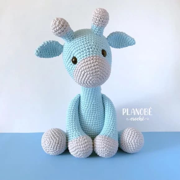 Girafa Gigi Azul - Amigurumi