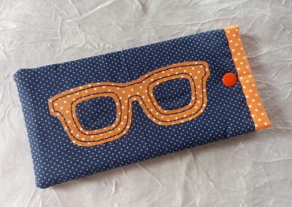 Porta Óculos de Tecido Bordado Laranja