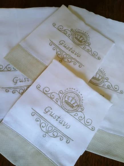 Kit de Fraldas com Bordado Personalizado