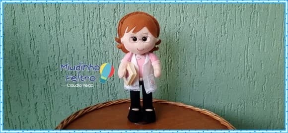 Boneca Professora em feltro presente dia professor