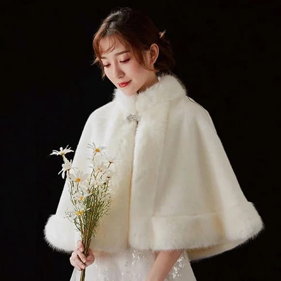 Estola Capa Ponche Off White Pre Wedding Casamento Noiva