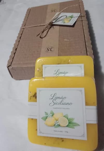 Sabonete Vegano - Caixa Rústica - Flor de Laranjeira