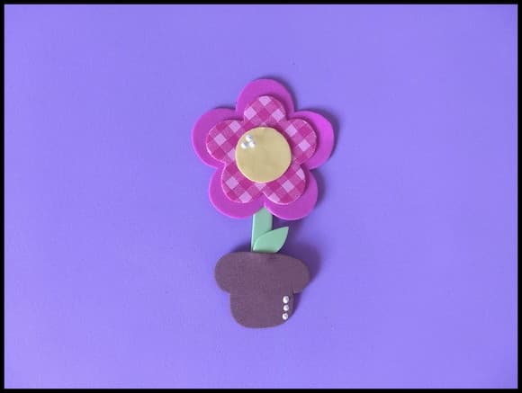 Lembrancinha florzinha imã de geladeira