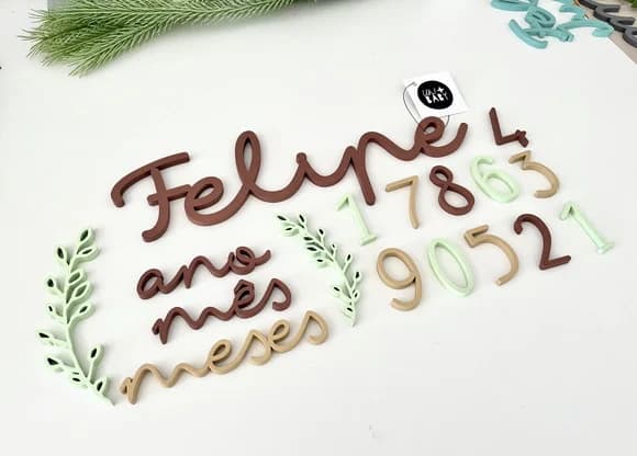 Combo: Kit Mesversário Raminhos + Nome Personalizado 25cm