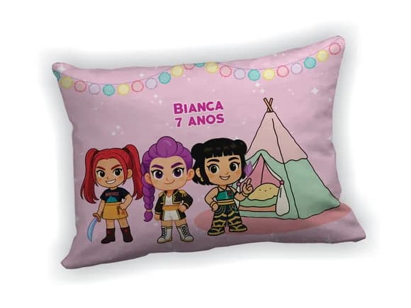 Lembrancinha Mini Almofada 18x28cm Guerreiras do K-pop