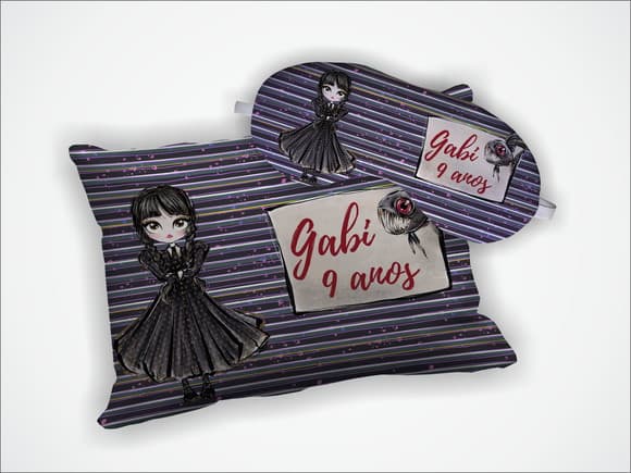 Kit Almofada 18x28cm+ Mascara de Dormir Wandinha