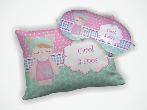 Kit Almofada 18x28cm+ Mascara de Dormir Boneca Metoo