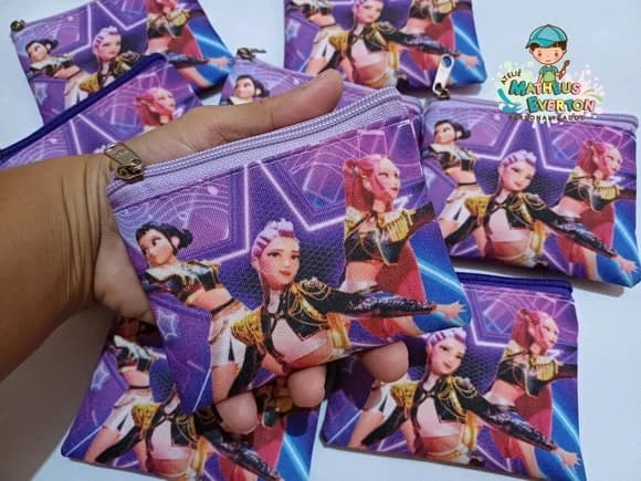 40 Porta Moedas Guerreiras do K-pop Tamanho: 10x12cm