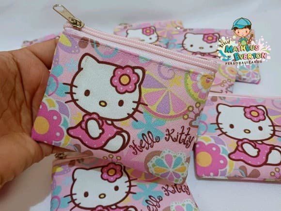 25 Porta Moedas Hello Kitty Tamanho: 10x12cm