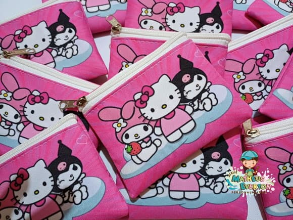 45 Porta Moedas Hello Kitty Tamanho: 10x12cm