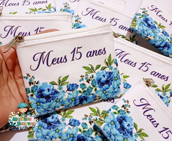 25 Porta Moedas Flores 15 Anos Tamanho: 10x12cm