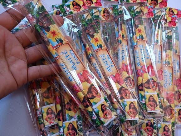 40 Kits Lápis, Régua e Borracha Moana