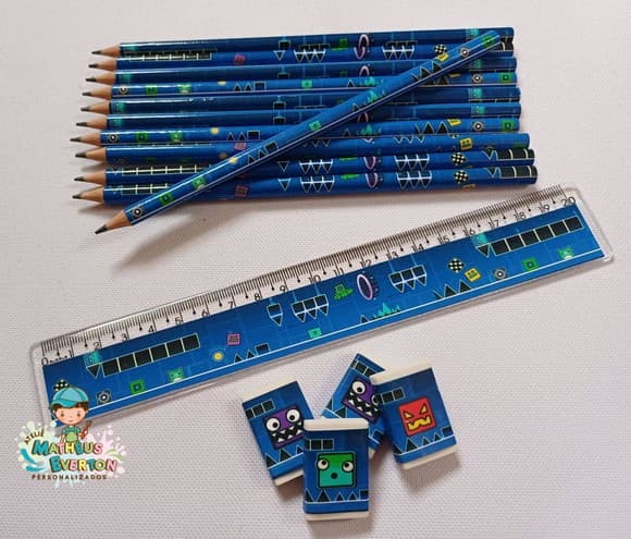 30 Kits Lápis, Régua e Borracha Personalizado Geometry Dash