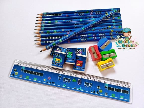 30 Kits Lápis, Borracha, Régua e Apontador Geometry Dash