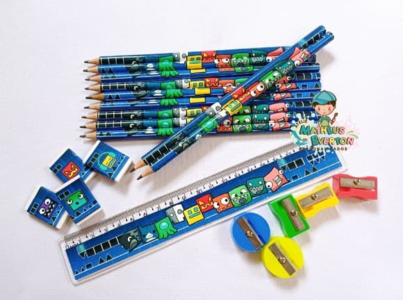 25 Kits Lápis, Borracha, Régua e Apontador Geometry Dash