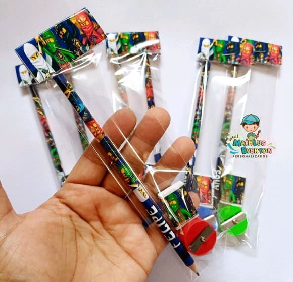 50 Kits Lápis, Borracha e Apontador Personalizado Ninjago