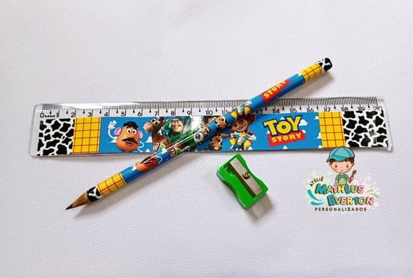 50 Kits Lápis, Régua e Apontador Personalizado Toy Story