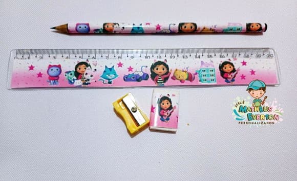 40 Kits Lápis, Borracha, Régua e Apontador a Casa Mágica da