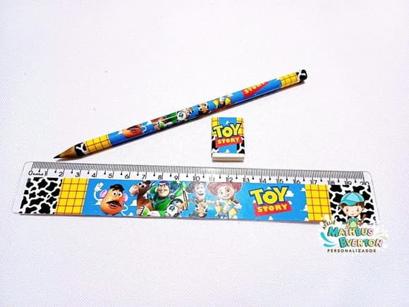 35 Kits Lápis, Régua e Borracha Toy Story
