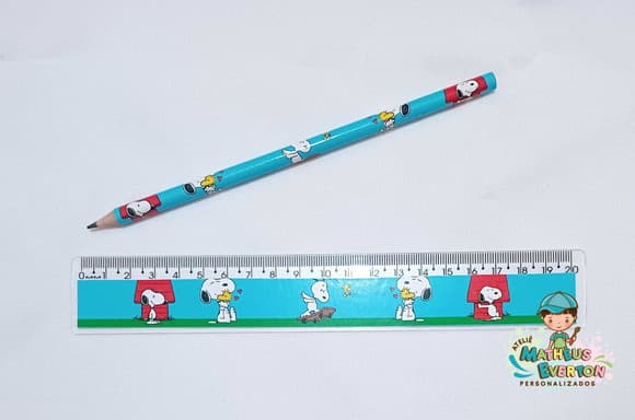35 Lápis + 35 Réguas Personalizado Snoopy