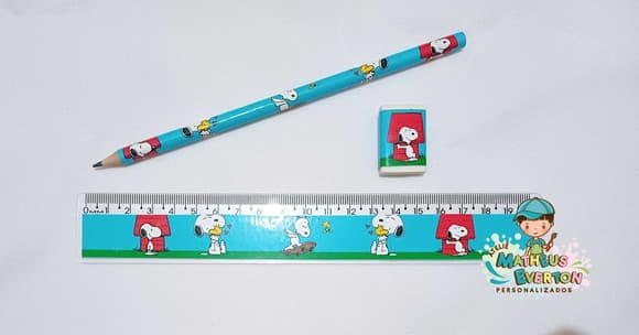 50 Lápis, 50 Réguas e 50 Borrachas Personalizado Snoopy