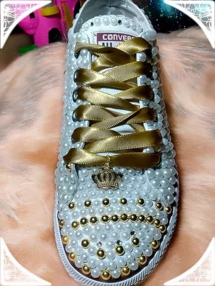 Tênis All-Star customizado para Noivas e Debutantes dourado