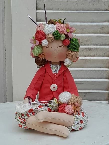 Coleção Poesia - Boneca Entre Lãs