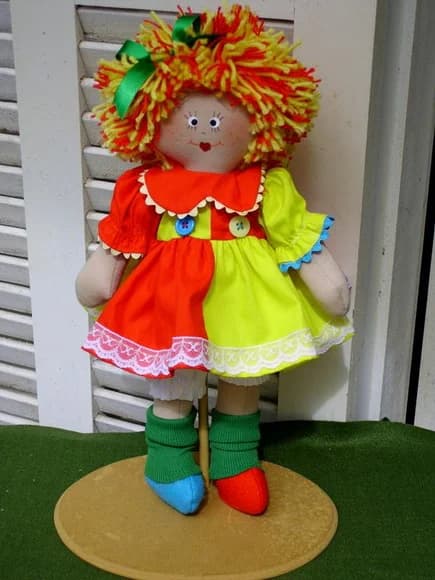 Boneca Emília - Sítio do Picapau Amarelo
