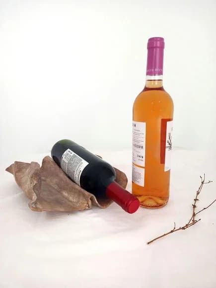 Porta Vinho Momentos Cerâmica Fria