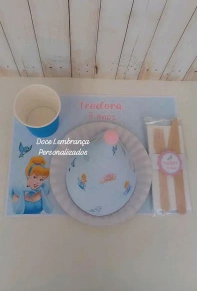 Mesa Posta Kids Cinderela Kit Lanche Festa na Escola - foto 1