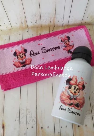 Kit Escolar Toalhinha e Garrafa Squezze Minnie