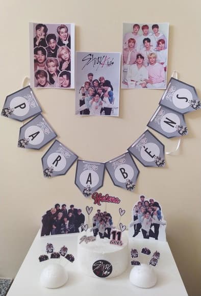 Kit Festa Aniversário Stray Kids Só Um Bolinho - foto 1