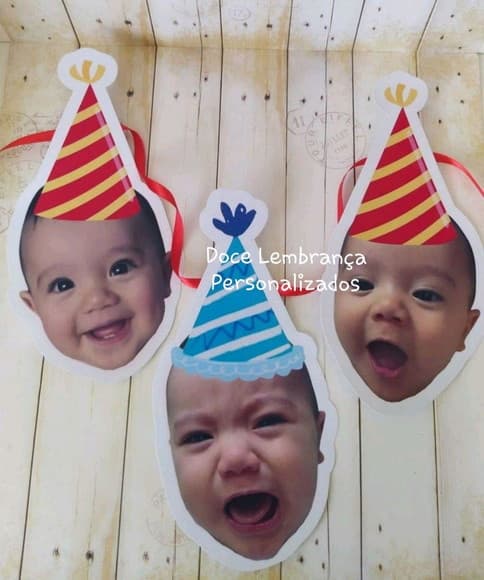 Bandeirola com Foto Rostinho e Chapéuzinho Aniversário - foto 1