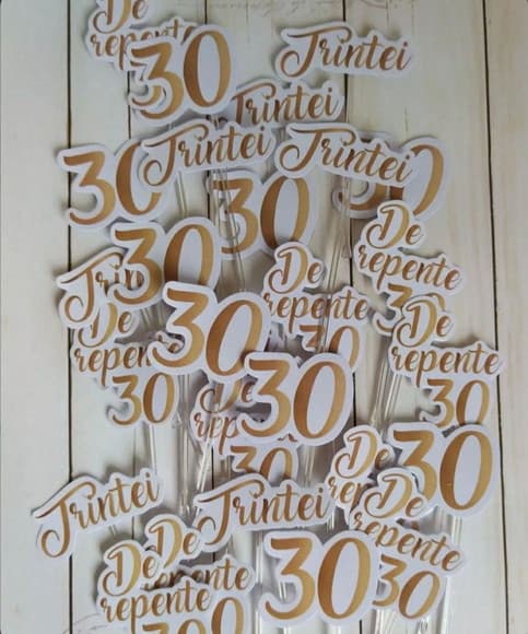 Topper para Docinhos 30 Anos 30 Unidades