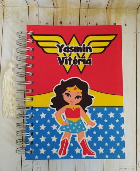 Agenda Escolar com Capa Personalizada Mulher Maravilha - foto 1