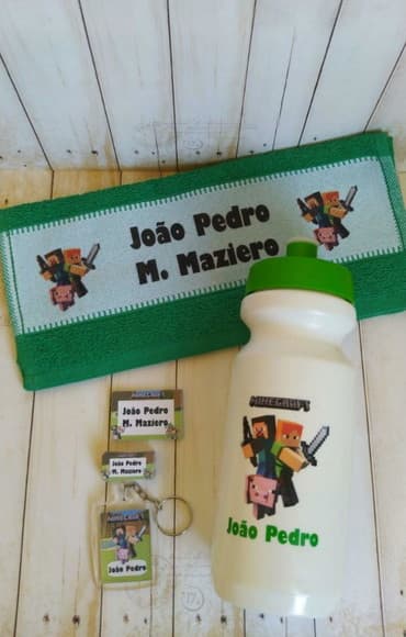 Kit Escolar Etiquetas, Chaveiro, Toalhinha, Garrafinha Minec