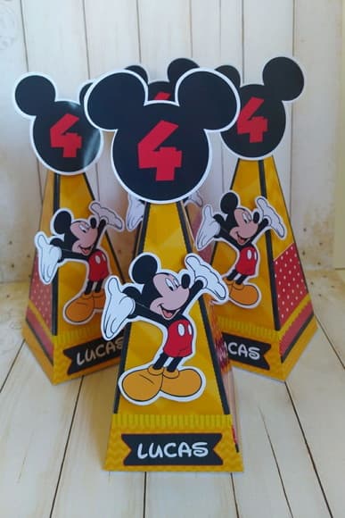 Caixa Pirâmide Personalizada Mickey - foto 1